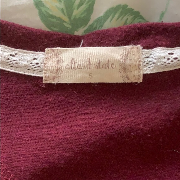 Maroon Floral Ruffle Tee - Picture 2 of 4